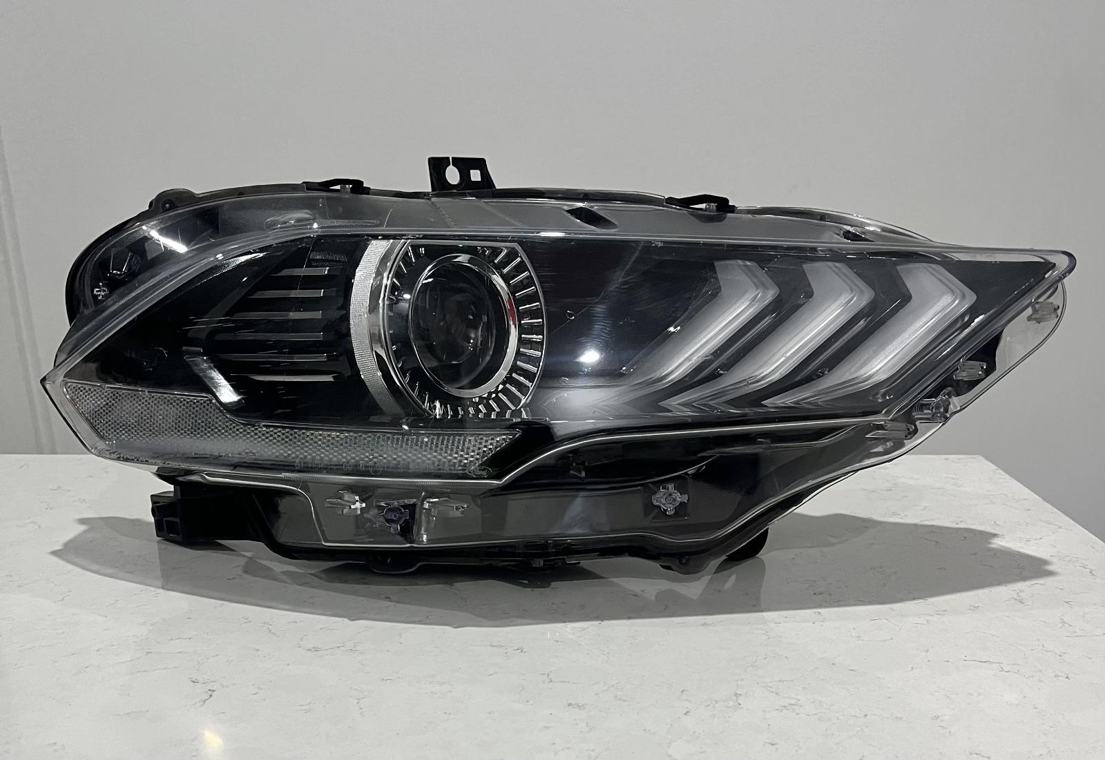 View Auto part Right Headlamp Ford Mustang 2018
