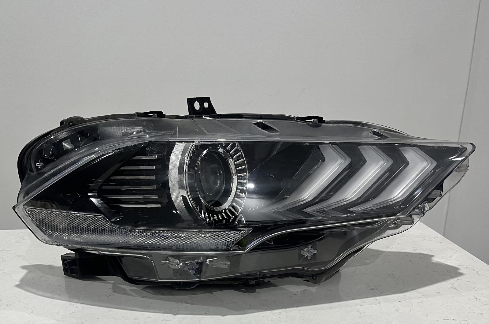 View Auto part Right Headlamp Ford Mustang 2018