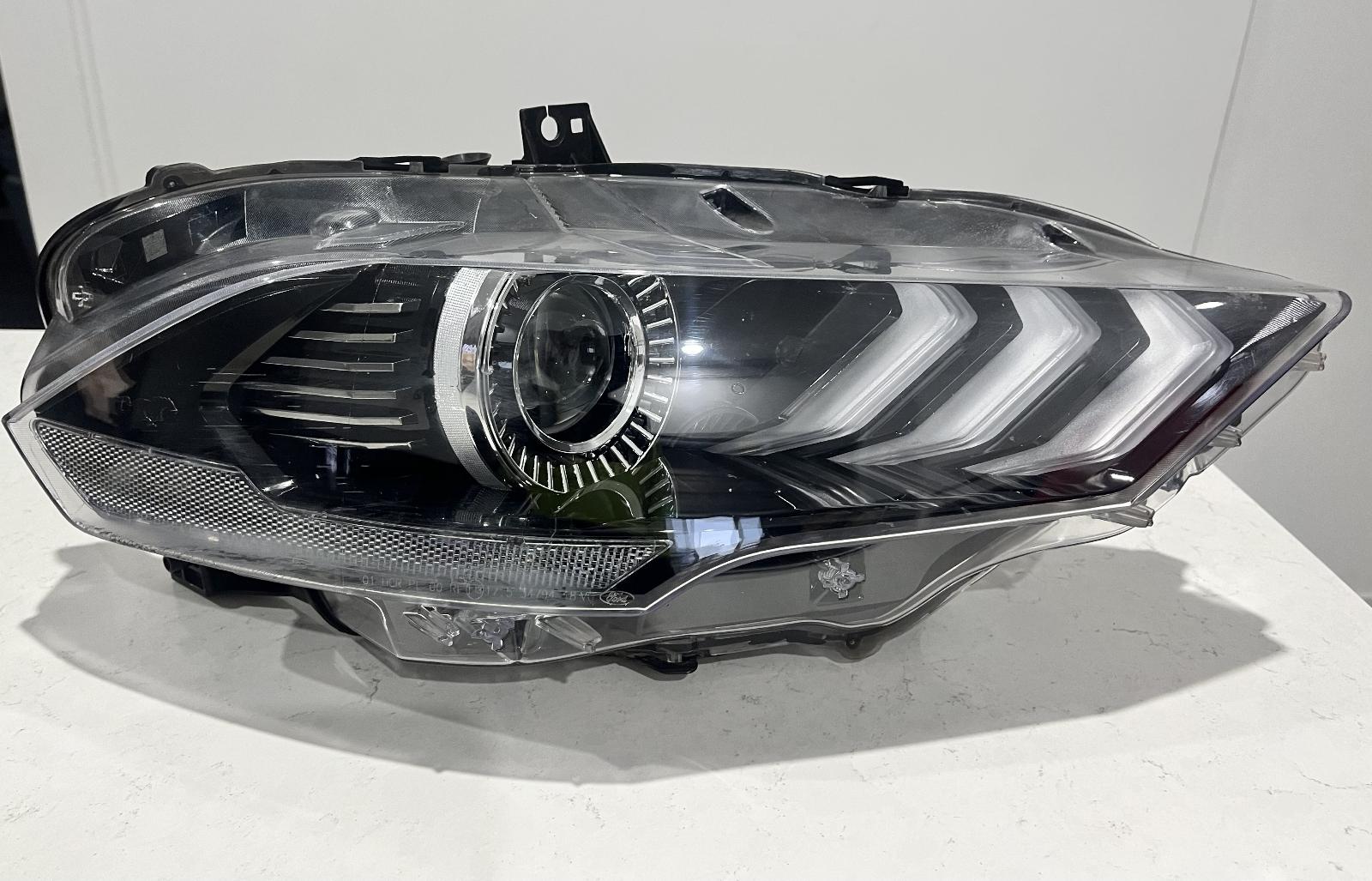 View Auto part Right Headlamp Ford Mustang 2018