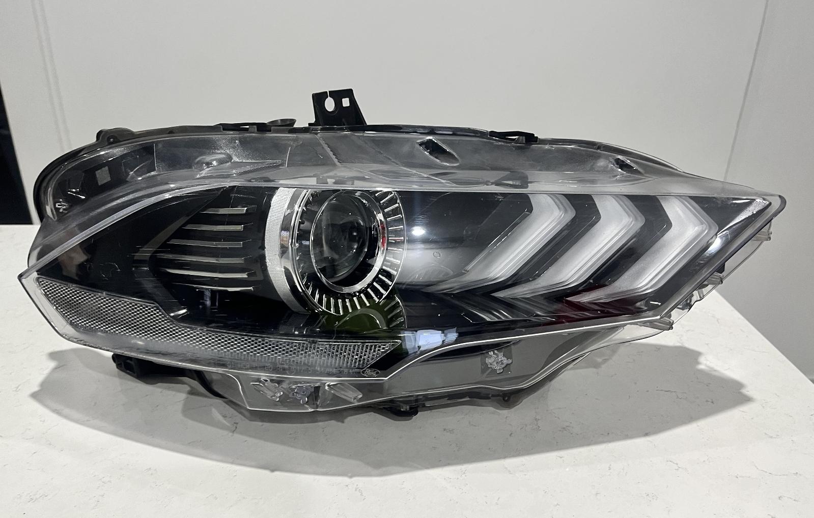 View Auto part Right Headlamp Ford Mustang 2018